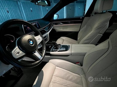 Usato 2019 BMW 730 3.0 Diesel 265 CV (65.000 €)