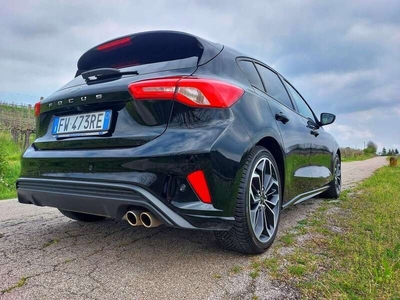 Usato 2019 Ford Focus 1.0 Benzin 125 CV (18.900 €)