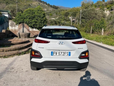 Usato 2019 Hyundai Kona 1.0 Benzin 120 CV (14.000 €)