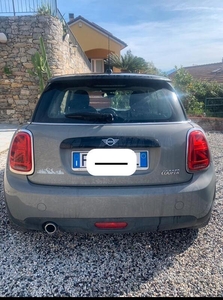 Usato 2019 Mini Cooper 1.5 Benzin 136 CV (17.800 €)