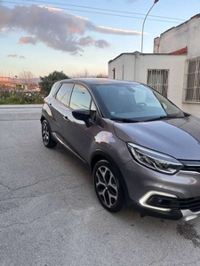 Usato 2019 Renault Captur 1.5 Diesel 90 CV (14.299 €)