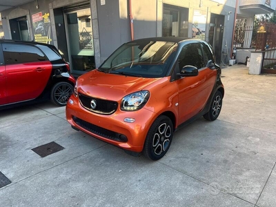 Usato 2019 Smart ForTwo Coupé 1.0 Benzin 71 CV (13.900 €)