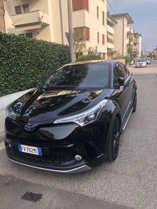 Usato 2019 Toyota C-HR 1.8 El_Benzin 98 CV (22.000 €)