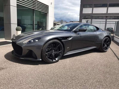 Usato 2020 Aston Martin DBS 5.2 Benzin 725 CV (250.000 €)