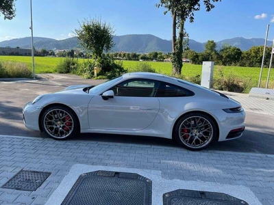 Usato 2020 Porsche 911 Carrera 4S 3.0 Benzin 450 CV (150.000 €)