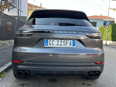 Usato 2020 Porsche Cayenne 3.0 Benzin 340 CV (74.800 €)