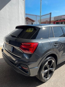 Usato 2021 Audi Q2 1.0 Benzin 116 CV (27.000 €)