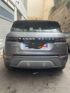 Usato 2021 Land Rover Range Rover evoque 2.0 El_Hybrid 150 CV (42.000 €)