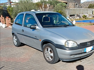 Vendesi Opel Corsa