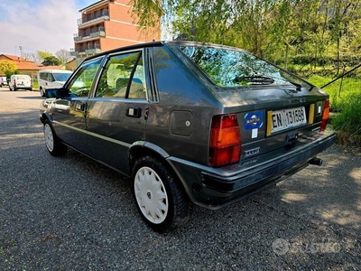 Venduto Lancia Delta 1.3 LX - auto usate in vendita