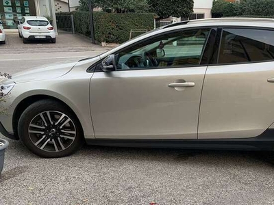 Venduto Volvo V40 XC40 2.0 d3 Busines. - auto usate in vendita