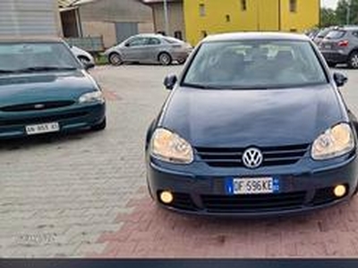 VOLKSWAGEN Golf 2.0D 140cv 4x4 perfetta