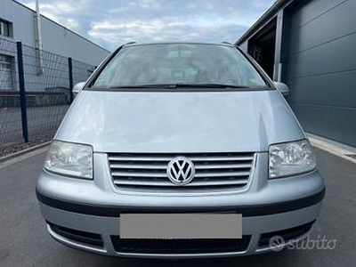 Volkswagen Sharan 2.0 TDI NAVI 7 POSTI 140 CV