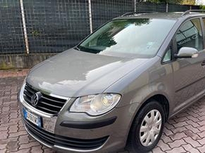 Volkswagen Touran 1.6 Trendline 7 POSTI