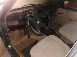 Usato 1981 BMW 518 1.8 Benzin 90 CV (4.900 €)