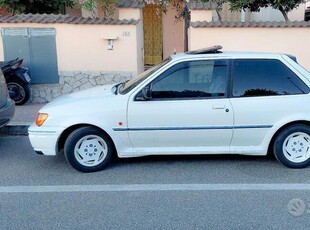 Usato 1992 Ford Fiesta 1.6 LPG_Hybrid 107 CV (9.000 €)