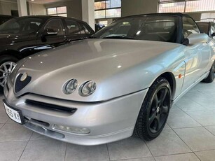 Usato 1995 Alfa Romeo Spider 2.0 Benzin 150 CV (8.500 €)