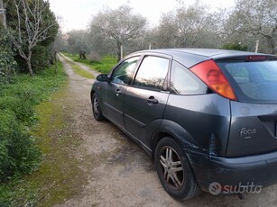 Usato 2003 Ford Focus 1.8 Diesel 116 CV (800 €)