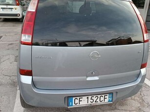 Usato 2003 Opel Meriva 1.6 Benzin 101 CV (4.350 €)