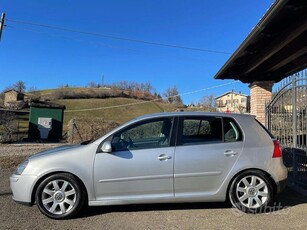 Usato 2004 VW Golf V 2.0 Diesel 140 CV (2.950 €)