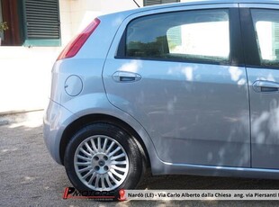 Usato 2005 Fiat Grande Punto 1.2 Benzin 65 CV (3.350 €)