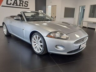 Usato 2007 Jaguar XK 4.2 Benzin 298 CV (49.000 €)