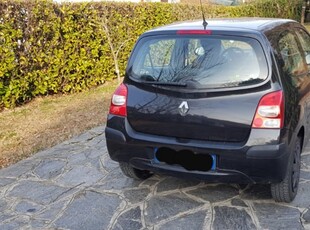 Usato 2008 Renault Twingo 1.1 Benzin 75 CV (4.500 €)