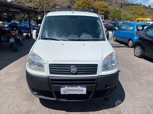 Usato 2009 Fiat Doblò 1.6 Benzin 103 CV (3.900 €)