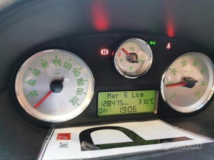 Usato 2011 Lancia Ypsilon 1.2 Benzin 69 CV (5.000 €)