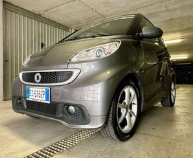 Usato 2013 Smart ForTwo Coupé 1.0 Benzin 71 CV (8.000 €)