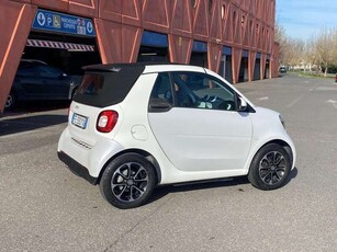 Usato 2016 Smart ForTwo Cabrio 1.0 Benzin 71 CV (11.500 €)