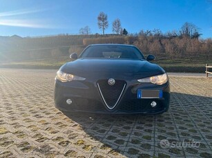 Usato 2017 Alfa Romeo Giulia 2.0 Diesel 200 CV (23.000 €)