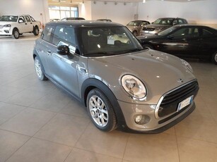 Usato 2017 Mini Cooper 1.5 Benzin 136 CV (18.200 €)