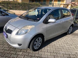 Usato 2023 Toyota Yaris 1.0 Benzin 72 CV (5.900 €)