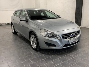 Volvo V60 D5