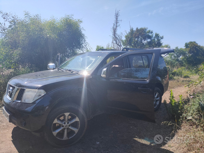 Usato 2008 Nissan Pathfinder 2.5 Diesel 171 CV (15.200 €)