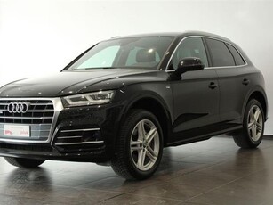 AUDI Q5 40 TDI quattro S tronic Business Sport