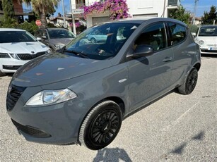 Lancia Ypsilon 0.9 TwinAir 85 CV 5 porte Metano Ecochic Silver usato