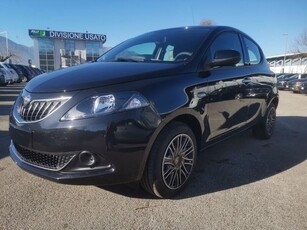 Lancia Ypsilon NUOVA My23 1.0 Firefly 70 CvStart&Stop Hybrid Gold Usate