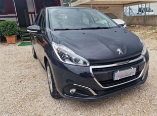 Peugeot 208 VTi 82 CV 5 porte Allure usato