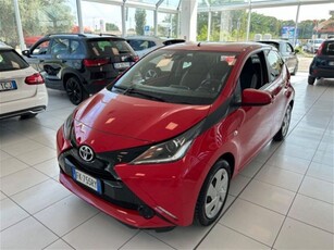 Toyota Aygo 1.0 VVT-i 69 CV 5 porte x-play TSS MMT usato