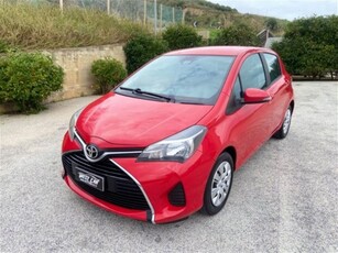 Toyota Yaris 1.0 5 porte Cool usato