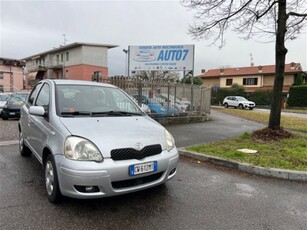 Toyota Yaris 16V cat 5 porte Sol usato