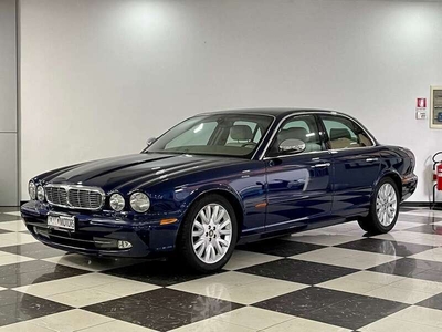 Usato 2003 Jaguar XJ 3.6 Benzin 258 CV (13.900 €)