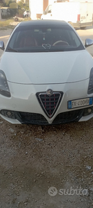 Usato 2012 Alfa Romeo Giulietta Benzin (7.000 €)
