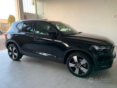 Usato 2018 Volvo XC40 2.0 Benzin (20.000 €)