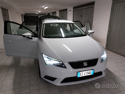 SEAT LEON ST 1.4 TG con gancio traino invisibile