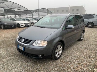 Volkswagen Touran 16V TDI DSG Trendline usato