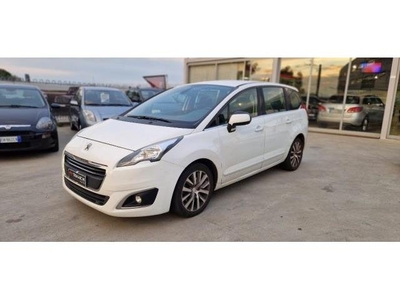 PEUGEOT 5008 2.0 HDi 163CV aut. Allure