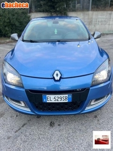 Renault -..